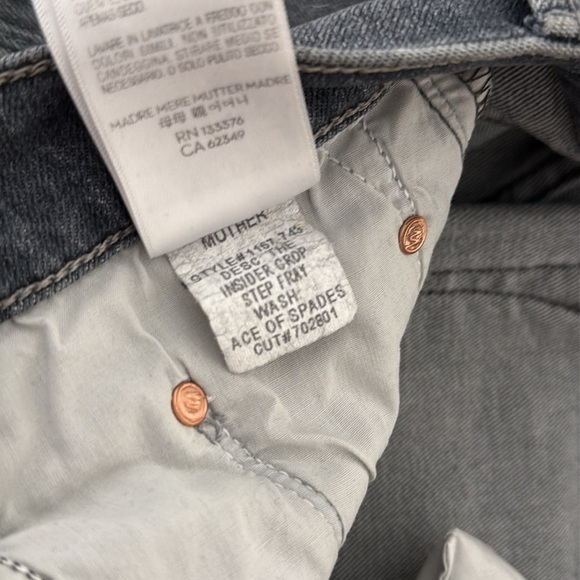 MOTHER The Insider Crop Step Fray Jeans Ace Of Spades Size 28 Washed Black - Picture 13 of 15